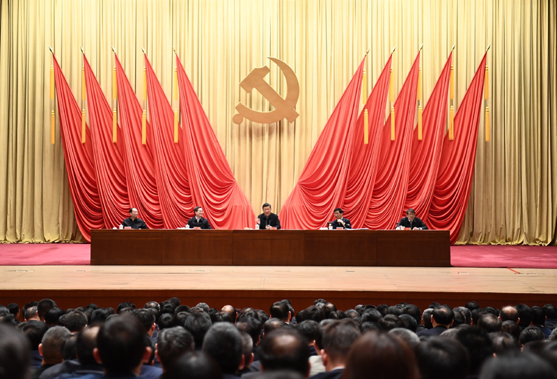3月1日，2019年春季學(xué)期中央黨校（國(guó)家行政學(xué)院）中青年干部培訓(xùn)班在中央黨校開班。中共中央總書記、國(guó)家主席、中央軍委主席習(xí)近平在開班式上發(fā)表重要講話。