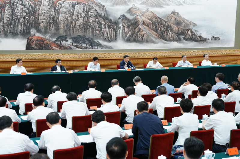 　　7月5日，中共中央總書記、國家主席、中央軍委主席習(xí)近平在北京出席深化黨和國家機(jī)構(gòu)改革總結(jié)會議并發(fā)表重要講話。新華社記者 王曄 攝