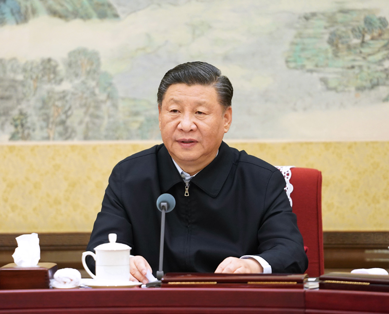 12月26日至27日，中共中央政治局召開(kāi)“不忘初心、牢記使命”專題民主生活會(huì)，中共中央總書記習(xí)近平主持會(huì)議并發(fā)表重要講話。新華社記者 李學(xué)仁 攝